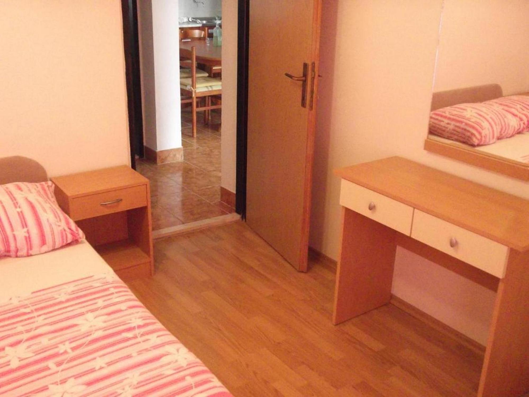 Apartments Miocic Ražanac Rom bilde